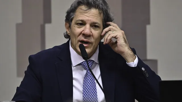 haddad-critica-sigilo-de-100-anos-em-contrato-do-metro-de-sp-e-privatizacoes-de-tarcisio