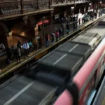 falha-no-sistema-de-portas-causa-lentidao-em-tres-linhas-do-metro-de-sao-paulo