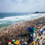 saquarema-vive-carnaval-fora-de-epoca-durante-etapa-do-circuito-mundial-de-surfe