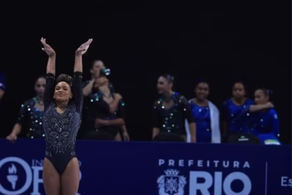 brasil-fica-com-a-prata-por-equipes-no-pan-americano-de-ginastica-e-rebeca,-de-volta-as-competicoes,-avanca-a-final-do-salto
