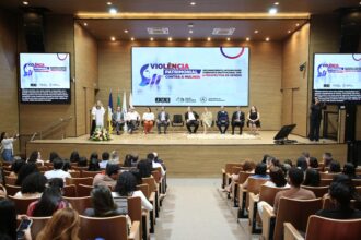 “nem-sempre-a-violencia-sangra”:-palestra-alerta-para-o-controle-patrimonial-contra-mulheres