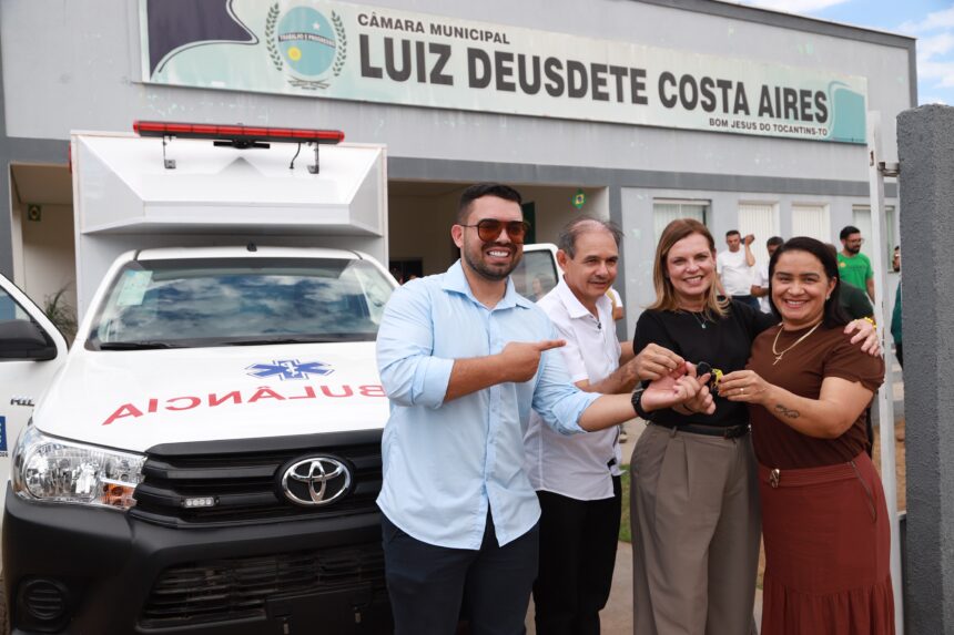 saude-fortalecida:-claudia-lelis-entrega-ambulancia-a-populacao-de-bom-jesus-do-tocantins