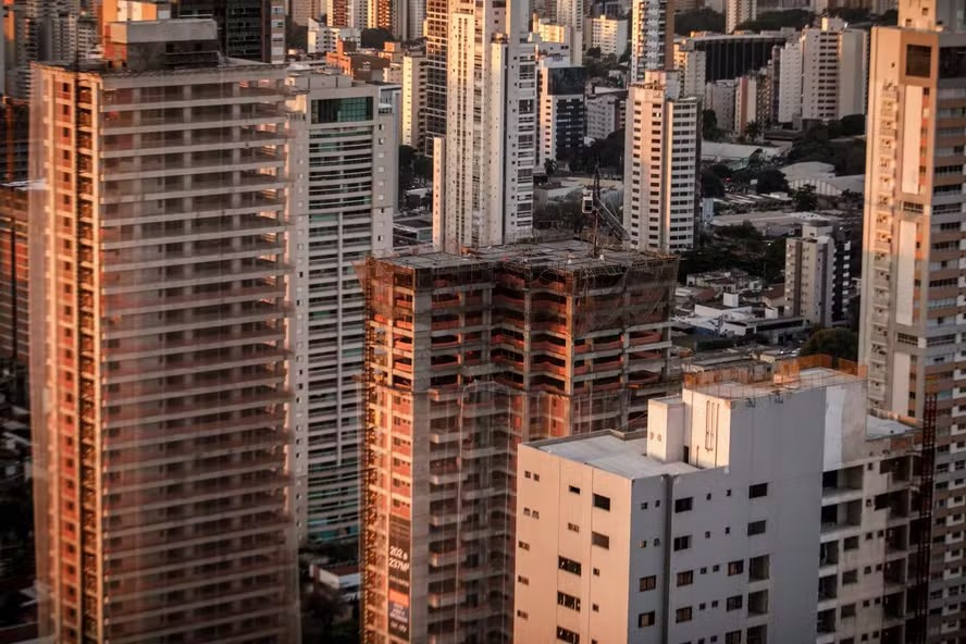caixa-leiloa-mais-de-1600-imoveis-em-todo-o-brasil-a-partir-de-r$-11.600,-com-descontos-de-ate-67% 