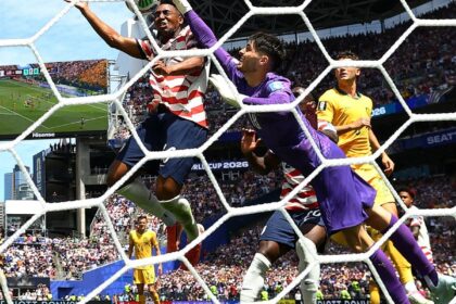 estados-unidos-bate-a-australia-e-fica-perto-da-classificacao