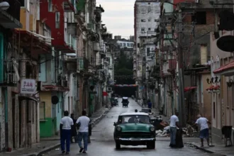 cuba-aprova-pacote-de-reformas-e-amplia-espaco-ao-setor-privado