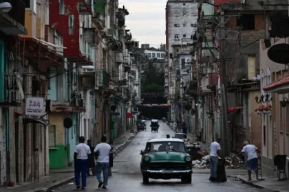 cuba-aprova-pacote-de-reformas-e-amplia-espaco-ao-setor-privado