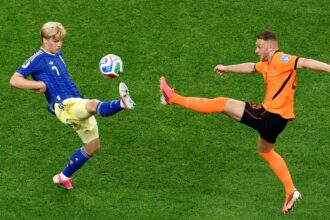 holanda-atropela-suecia-por-5-a-1-e-mostra-forca-no-grupo-f