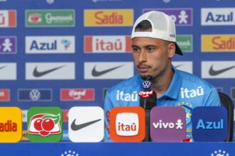 martinelli-admite-substituir-raphinha-e-ve-neymar-“querendo-muito”