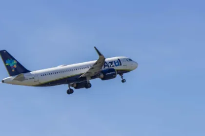 voo-de-lisboa-para-sp-e-desviado-e-passageiros-citam-espera-de-4h:-‘descaso-total’