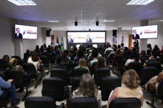 literatura,-musica-e-poesia-marcam-homenagem-a-machado-de-assis-na-esmat