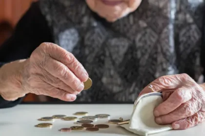 aposentados-do-inss-vao-receber-r$-2,1-bilhoes-em-atrasados;-veja-quem-tem-direito