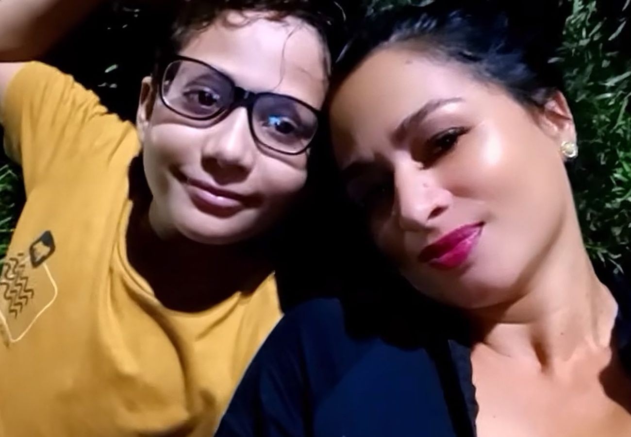 ‘vou-tentar-superar’,-diz-filho-de-servidora-publica-que-morreu-apos-cair-de-moto-em-cruzamento