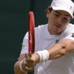 joao-fonseca-estreia-em-wimbledon-com-3-a-0-sobre-bautista-agut