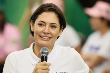 ‘noite-das-astronautas’:-michelle-bolsonaro-posta-relato-sobre-vorcaro