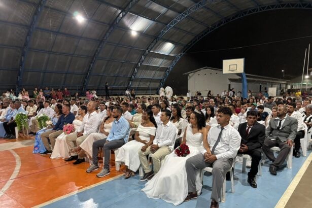 poder-judiciario-realiza-casamento-comunitario-e-oficializa-a-uniao-de-41-casais-em-nova-olinda