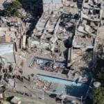 caracas-vive-dividida-entre-normalidade-e-vidas-arruinadas-por-terremoto