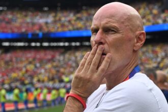 tecnico-da-noruega-repercute-vitoria-sobre-o-brasil-nas-oitavas-da-copa:-‘as-bolas-longas-levaram-ao-resultado’
