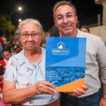 prefeitura-de-araguaina-entrega-487-titulos-definitivos-de-imoveis-a-familias-do-setor-barros