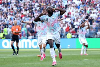 belgica-faz-sua-melhor-atuacao-na-copa-do-mundo-e-‘expulsa’-os-estados-unidos-de-balogun-para-chegar-as-quartas
