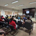 oficina-de-pais-e-filhos-na-comarca-de-itaguatins-busca-fortalecer-vinculos-familiares-de-100-participantes 