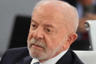 governo-lula-repudia-atuacao-de-flavio-bolsonaro-nos-eua-e-cita-vinculo-com-caso-master