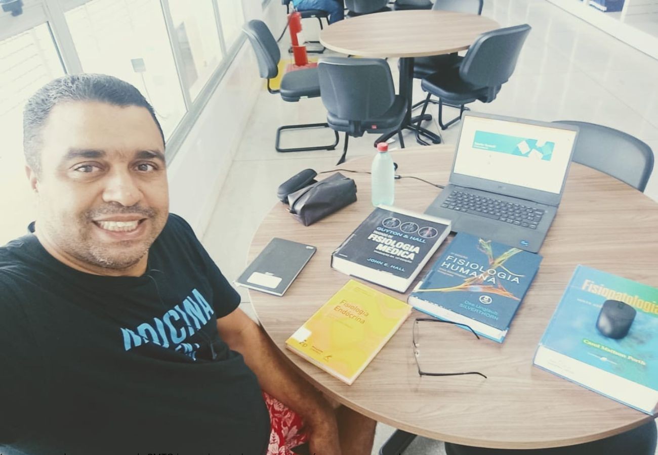 ex-detento-conclui-8o-periodo-de-medicina,-recebe-convite-para-palestra-e-desabafa:-‘sempre-ha-preconceito’