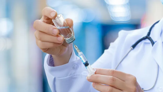 anvisa-atualiza-vacinas-contra-covid-para-acompanhar-variantes-em-circulacao