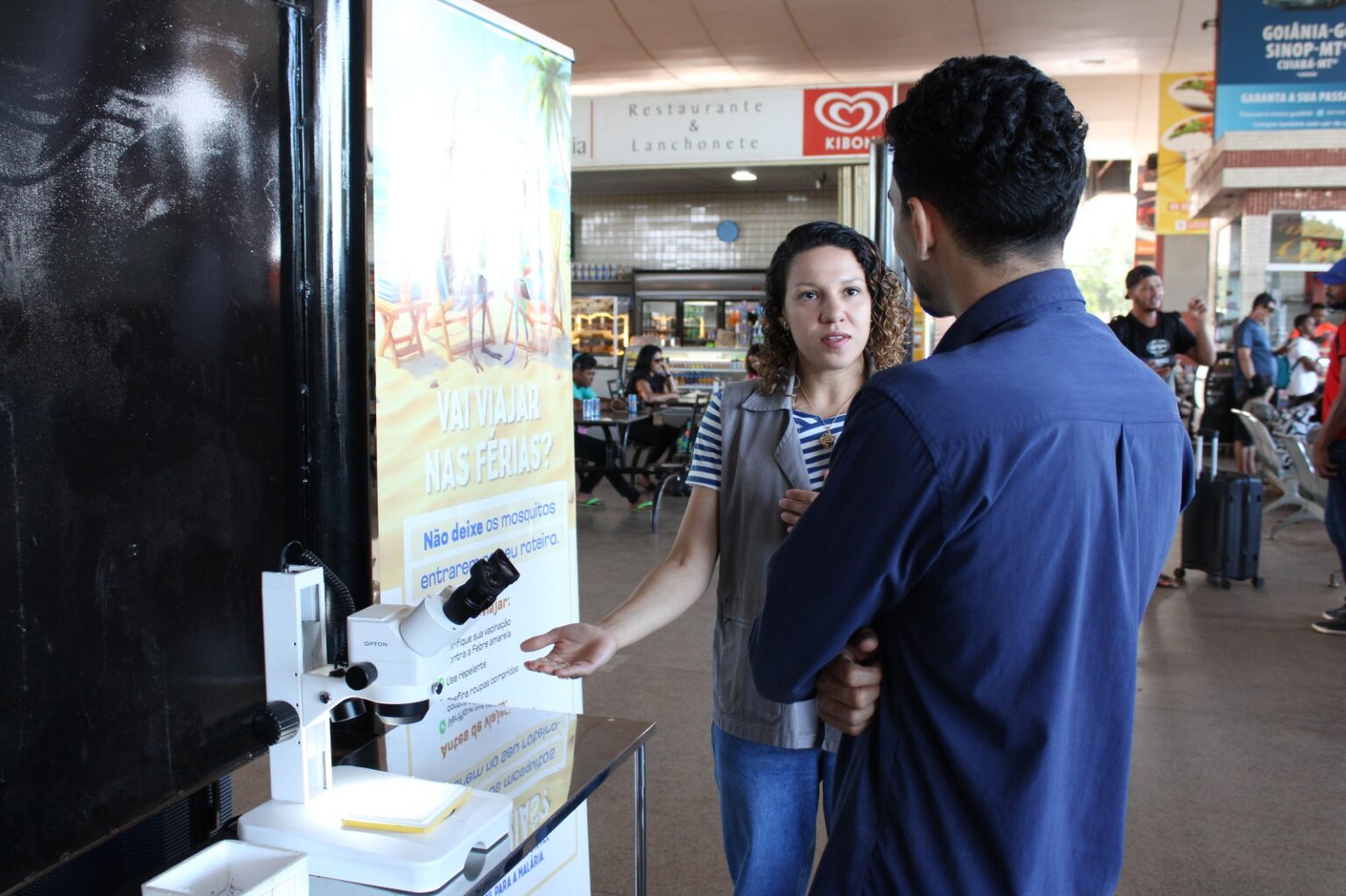 saude-de-palmas-faz-blitz-de-prevencao-a-febre-amarela-e-malaria-na-rodoviaria