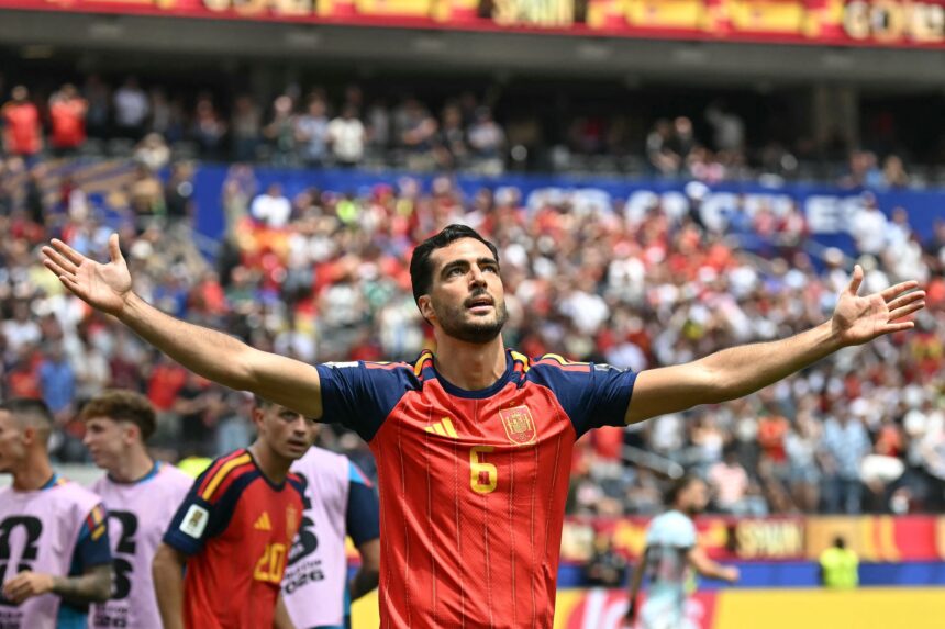 ‘eu-teria-ido-buscar-o-mikel-em-casa-e-o-carregado-nos-bracos’:-insistencia-de-luis-de-la-fuente-em-merino-salva-a-espanha