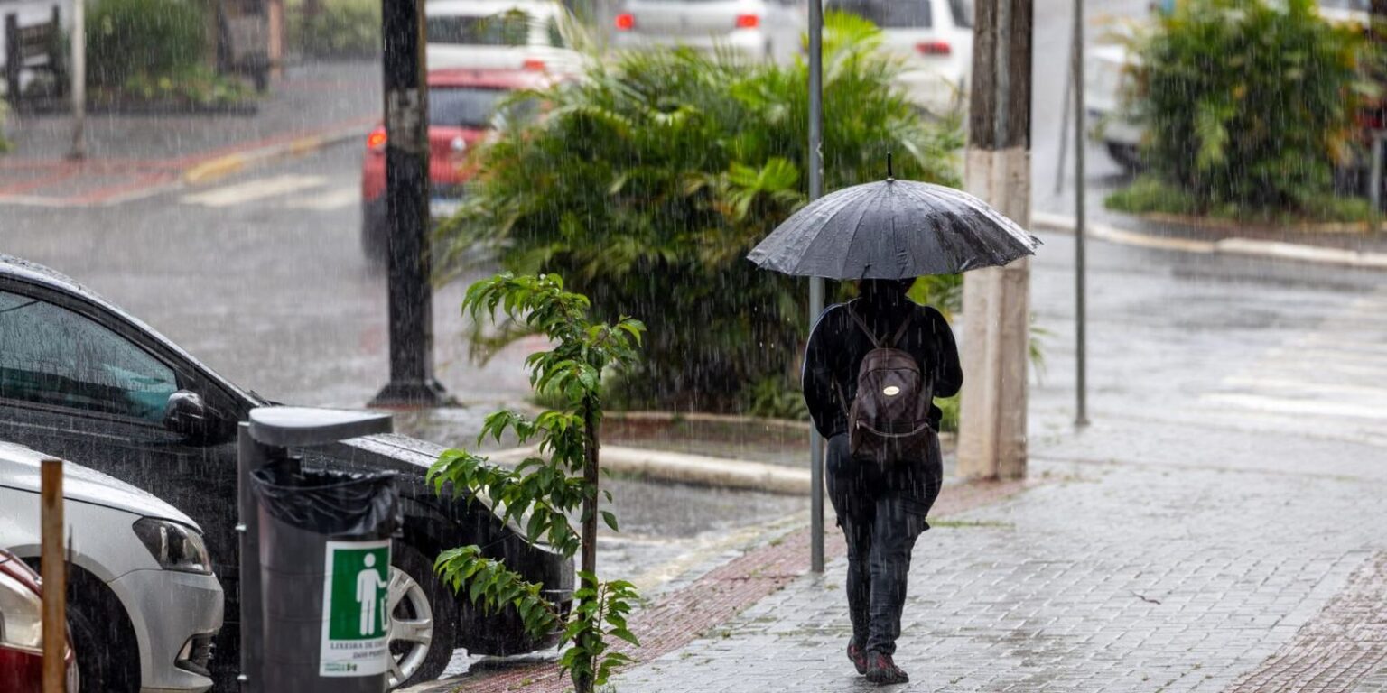temporais-se-interiorizam-em-santa-catarina
