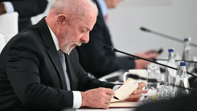 lula-trata-minerais-criticos-como-novo-pre-sal,-e-governo-avalia-entrada-de-bndes-e-petrobras-em-empresas-do-setor
