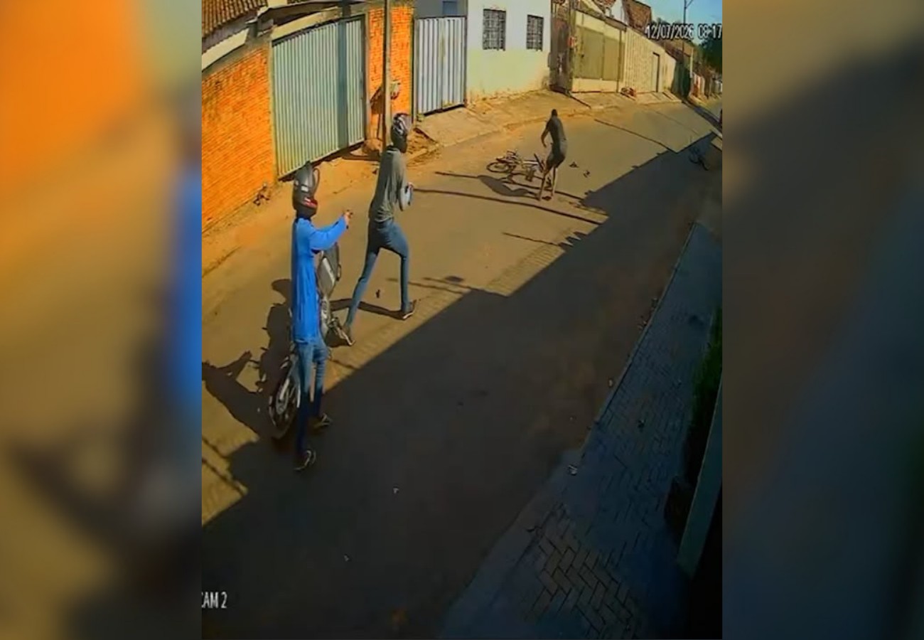 homem-de-28-anos-e-morto-a-tiros-por-dupla-em-moto-em-guarai;-mostra-ataque