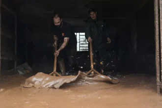 chuva-forte-impoe-emergencia-e-deixa-rastro-de-destruicao-em-cidade-do-rs