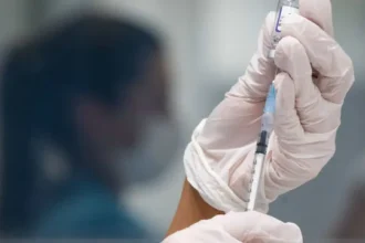 eurofarma-anuncia-parceria-para-trazer-nova-vacina-contra-chikungunya-ao-brasil