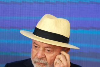 caso-tarifaco-seja-confirmado-pelos-eua,-governo-lula-avalia-que-taxacao-so-sera-negociada-apos-as-eleicoes