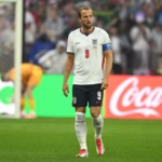 kane,-da-inglaterra,-agradece-o-apoio-de-torcedores,-mas-revela-dor-apos-eliminacao-da-copa:-‘sensacao-de-vazio-no-estomago