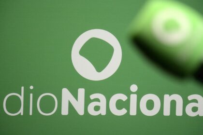 beco-da-bossa-estreia-nesta-sexta-feira,-as-23h,-na-radio-nacional