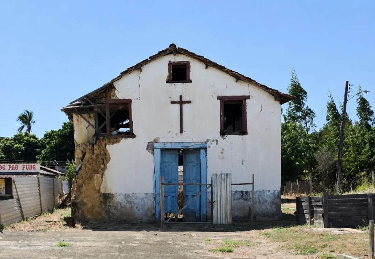 igreja-construida-no-seculo-18-no-to-corre-risco-de-desabar,-e-mpto-recomenda-medidas
