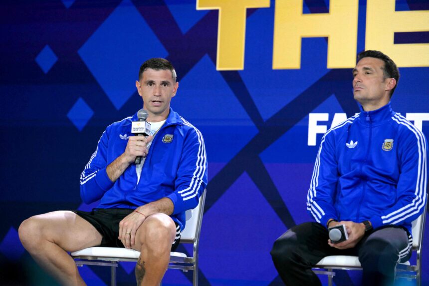 goleiro-da-argentina,-dibu-martinez-revela-problema-com-dedo-anelar-da-mao-direita:-‘sinto-dor-todos-os-dias’