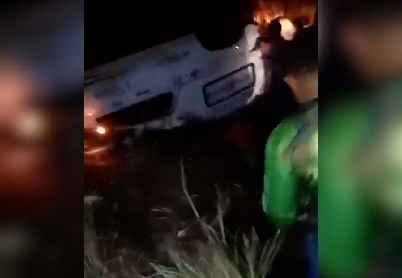 entenda-acidente-que-matou-pai-e-filho-apos-queda-de-moto-e-batida-de-caminhao-em-ambulancia-durante-resgate-na-to-335