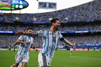 e-preciso-pedir-autorizacao-para-torcer-pela-argentina-na-final-da-copa-do-mundo?