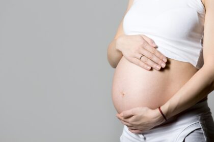 tomar-prebioticos-durante-a-gravidez-pode-proteger-os-bebes-de-alergias-alimentares,-diz-novo-estudo;-entenda