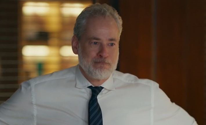 nos-resumos-de-‘quem-ama-cuida’,-ademir-e-acusado-de-assediar-outro-personagem