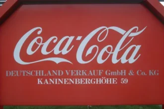 coca-cola-supera-expectativas-no-2o-trimestre-e-eleva-guidance