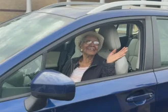 aos-108-anos,-susan-ainda-dirige-e-vive-sozinha.-“tentar-cuidar-de-mim”