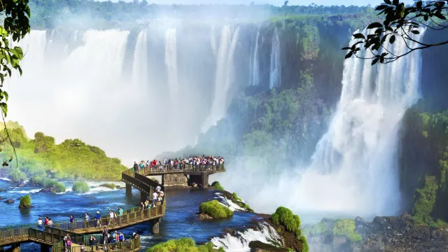 passeio-nas-cataratas-do-iguacu-e-suspenso-apos-morte-de-turista-holandes