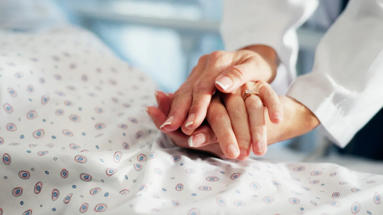 alzheimer-de-inicio-precoce-levou-influenciadora-canadense-a-morte-assistida