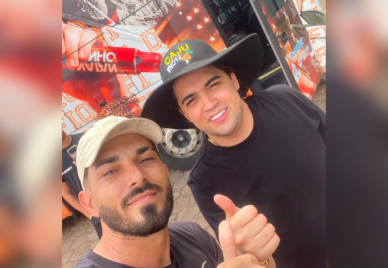 natanzinho presenteia-funcionario-de-posto-com-r$-1-mil-para-renovar-cnh-apos-passeio-de-moto;