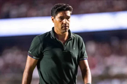 vitoria-detona-abel-ferreira-apos-critica-a-luan-candido:-“que-historico?