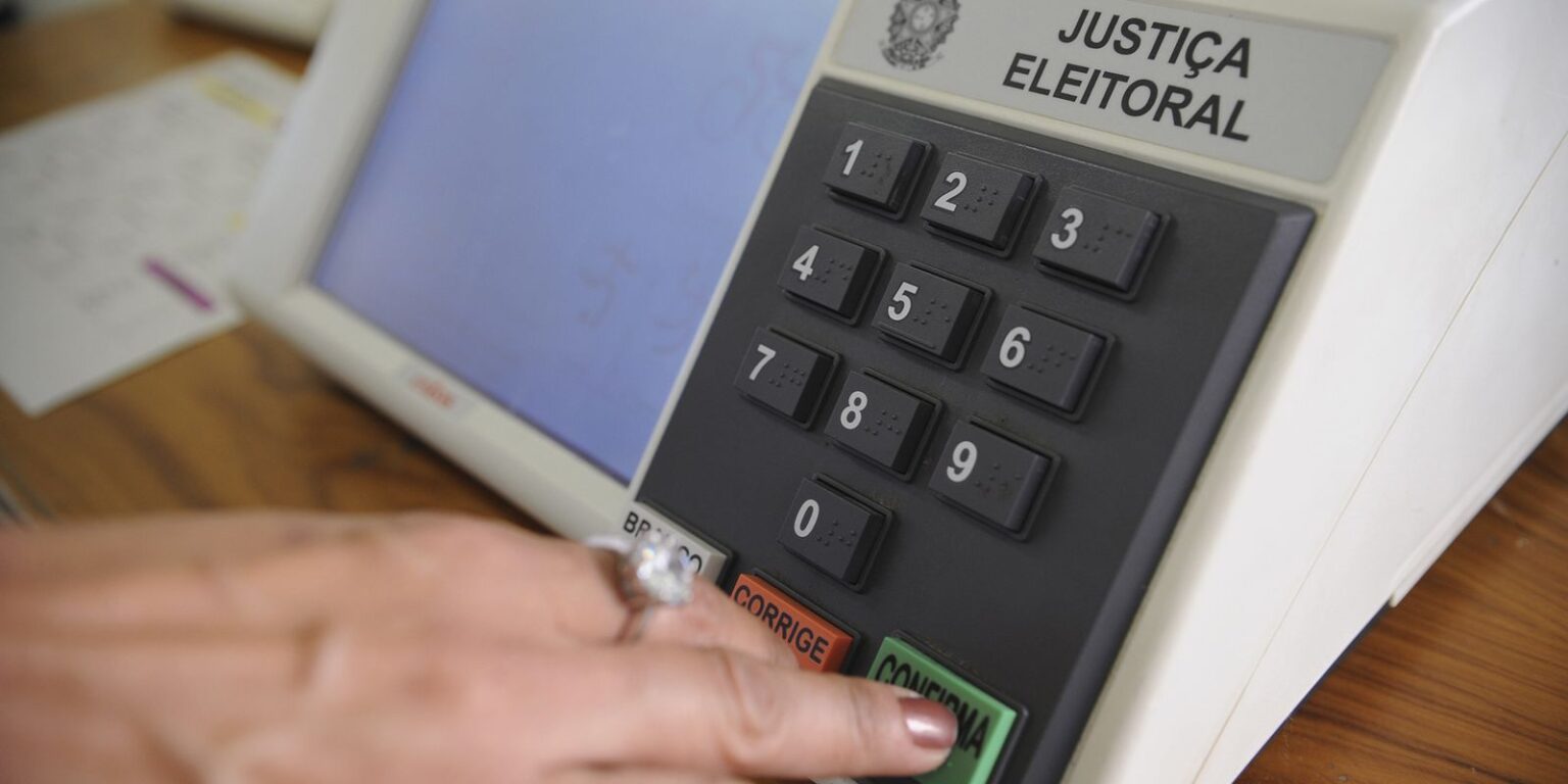 rj:-quase-13-milhoes-de-eleitores-estao-aptos-a-votar-no-1o-turno